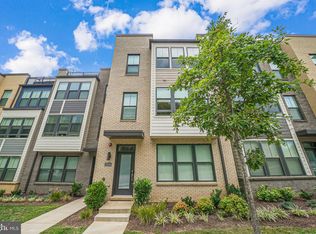 12036 N Shore Dr, Reston, VA 20190