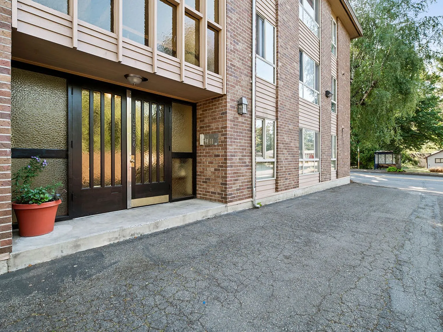 White Heather Apartments | Newly Renovated One and Two Bedroom Homes — Photo 4