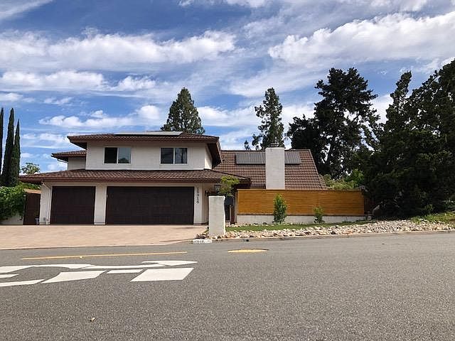 1st image of 16916 Saint Andrews Dr