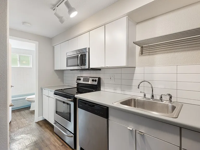 2441 S. York St. — Photo 48