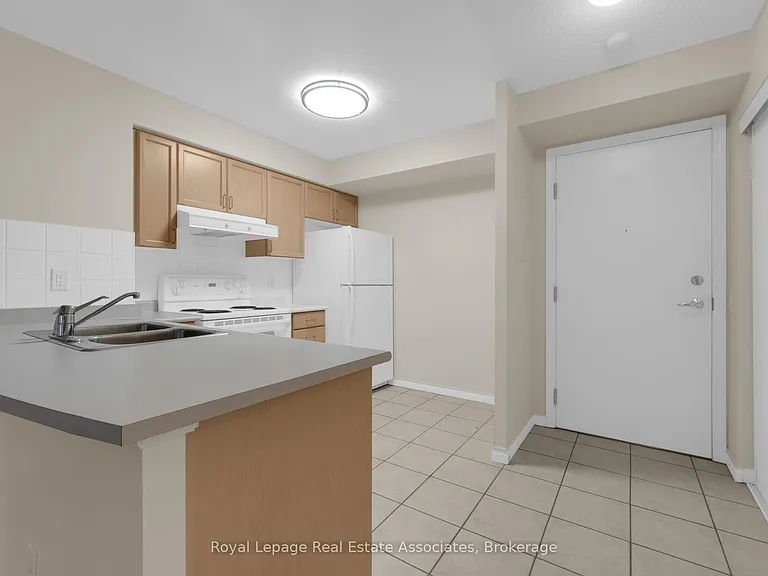 25 Kingsbridge Garden Cir #622 — Photo 14