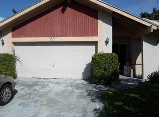7391 NW 37th St, Lauderhill, FL 33319