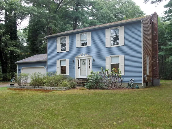 82 Kingman St, Lakeville, MA 02347