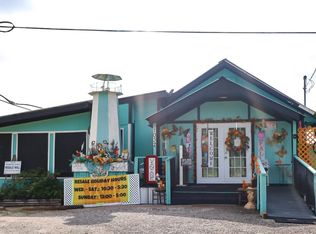 1032 Grand Ave, Bacliff, TX 77518