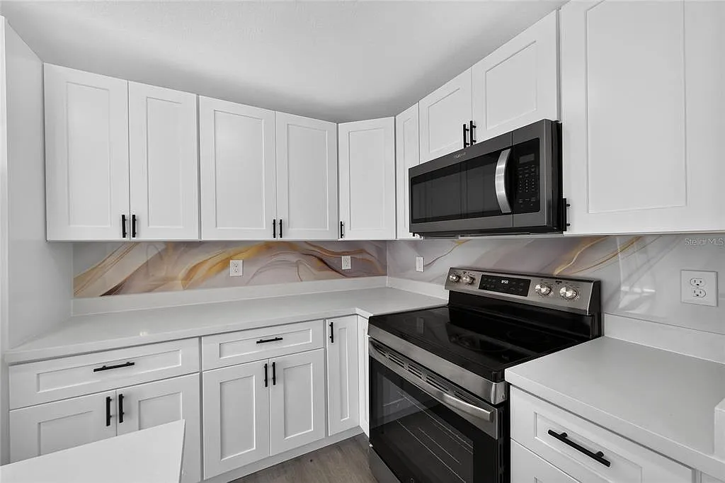 3 bed, 2.0 bath, 1200 sqft, $1,750 — Photo 3