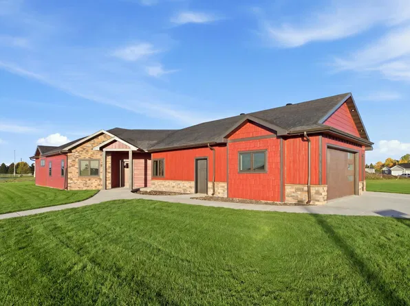 4761 Hampton Loop S, Moorhead, MN 56560