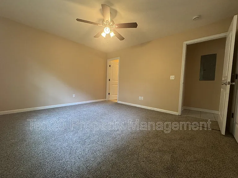 693 Lee Rd #243 — Photo 9