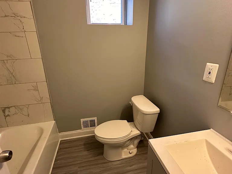 3823 Clifton Ave — Photo 10