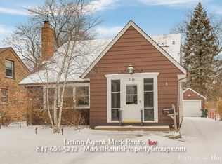 312 S Hi Lusi Ave, Mount Prospect, IL 60056