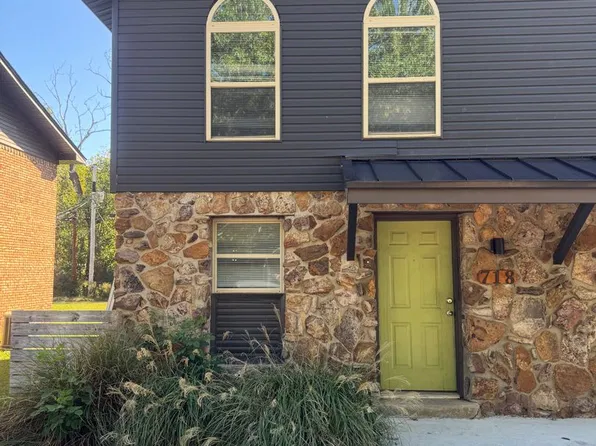 718 S Mitchell St, Conway, AR 72034
