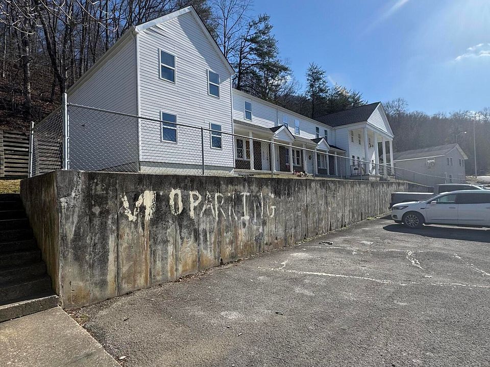 2nd image of 509 Last Resort Ct #1-6