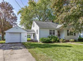 1079 Langlade Ave, Green Bay, WI 54304