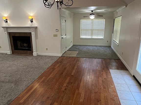 3rd image of 4116 N Rolling Meadows Dr