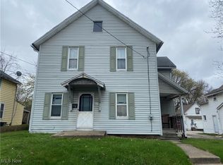 686 Sumner St #1-2, Akron, OH 44311