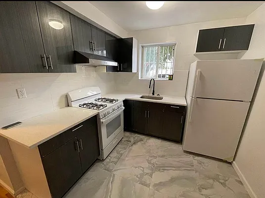 Rented by Voro, LLC | media 7