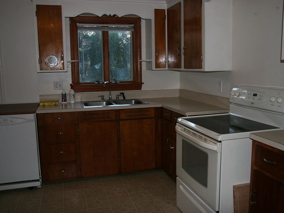 2nd image of 804 South St Floor 2