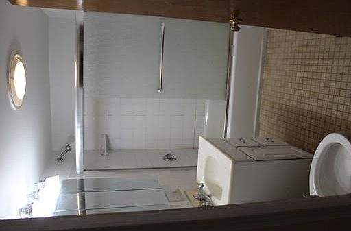 2nd image of 60 Hichborn St