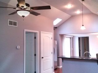919 30th St #1, Bettendorf, IA 52722