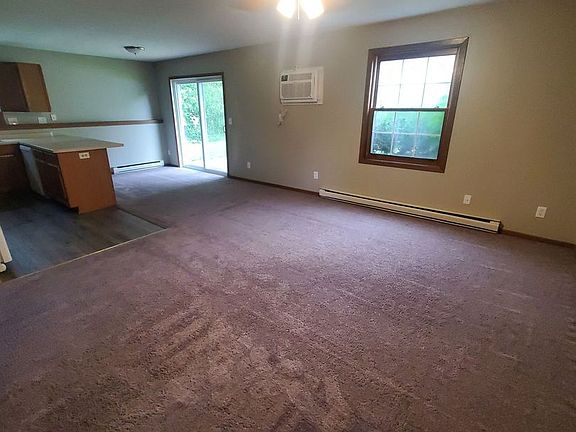 3rd image of 510 W Newhall Ave APT 1