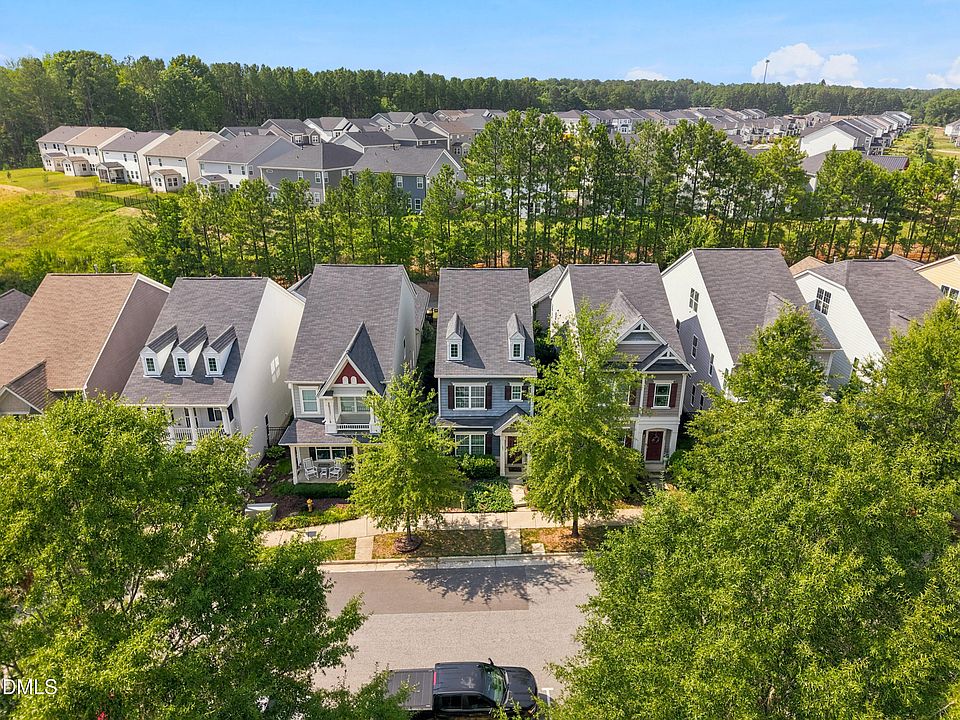 1st image of 1625 Main Divide Dr