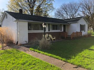 1004 S Kalamazoo Ave, Marshall, MI