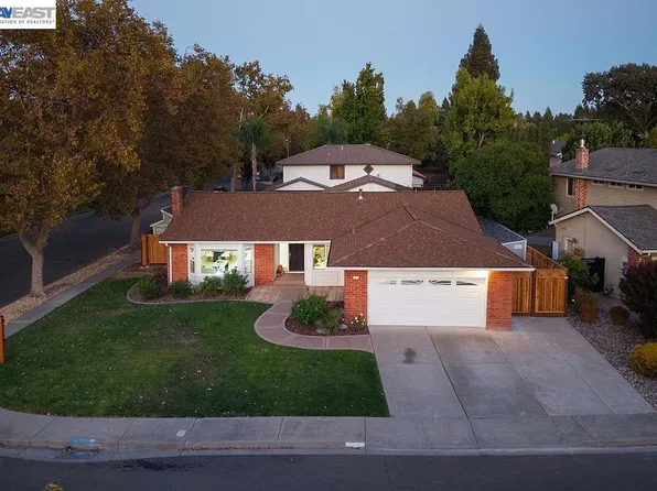 2802 Jones Gate Ct, Pleasanton, CA 94566