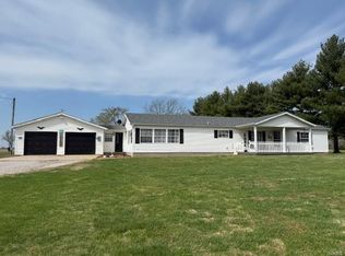 837 Pokey Rd, Pocahontas, IL 62275