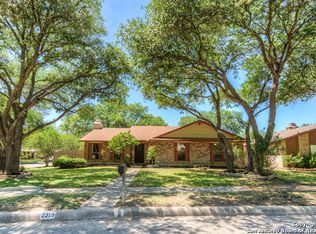 2219 Pebble Crest Cir, San Antonio, TX 78231