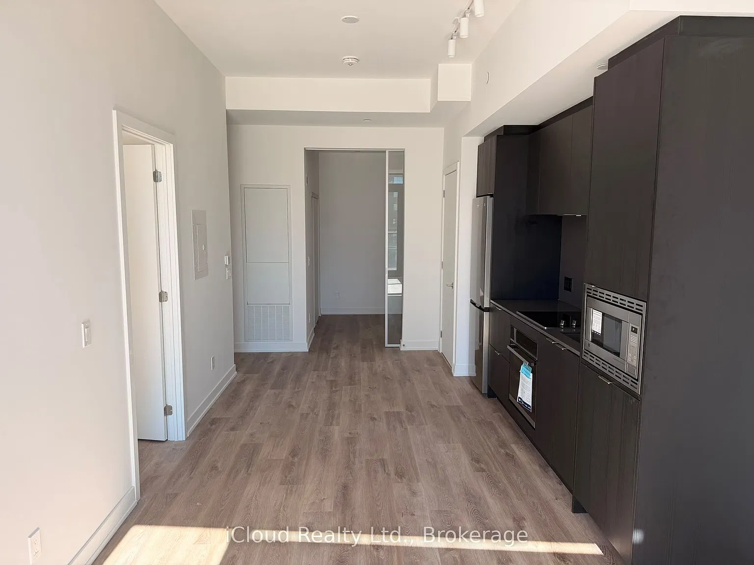 2 bed, $2,399 — Photo 3