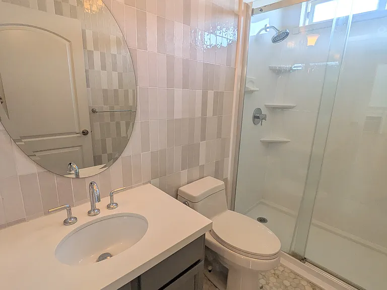 811 N Hayworth Ave #203 — Photo 10