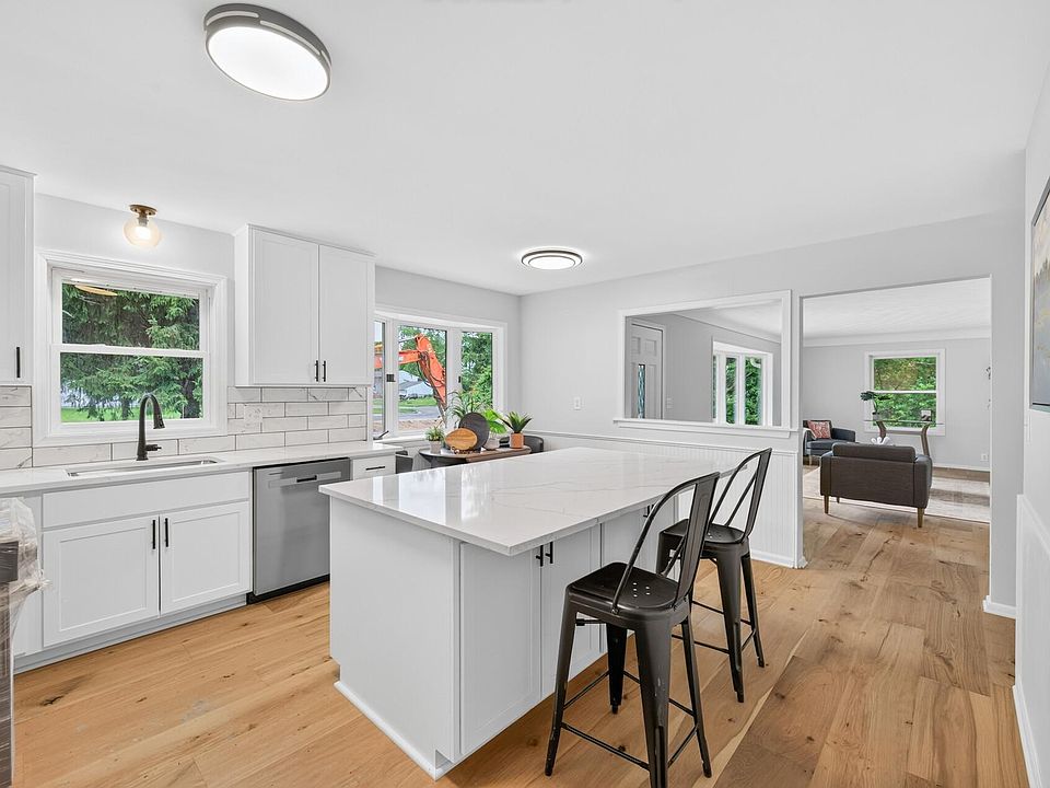 1st image of 9170 Jamaca Ct N