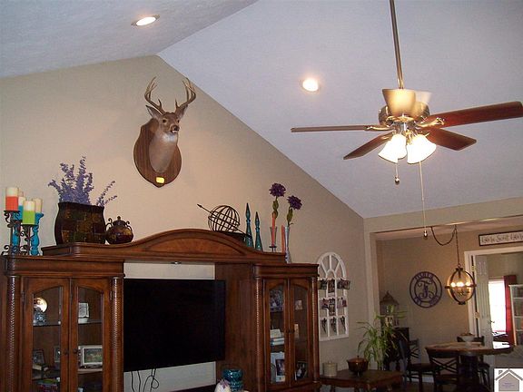 4th image of 273 Chad Dr