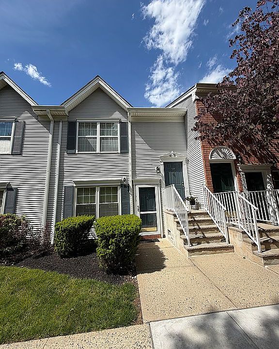 1st image of 98 Salvatore Ct