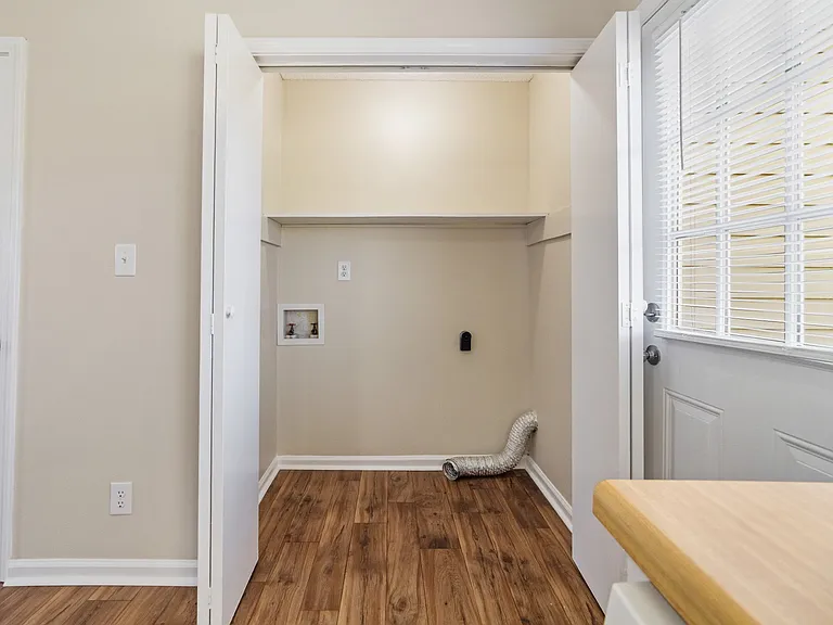 277 Northridge Dr #8 — Photo 5