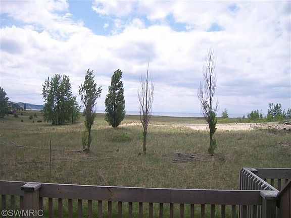 5th image of 190 Harbor Dr