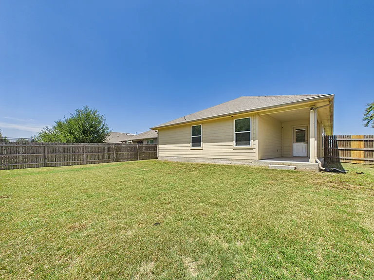 607 Luna Vista Dr — Photo 35