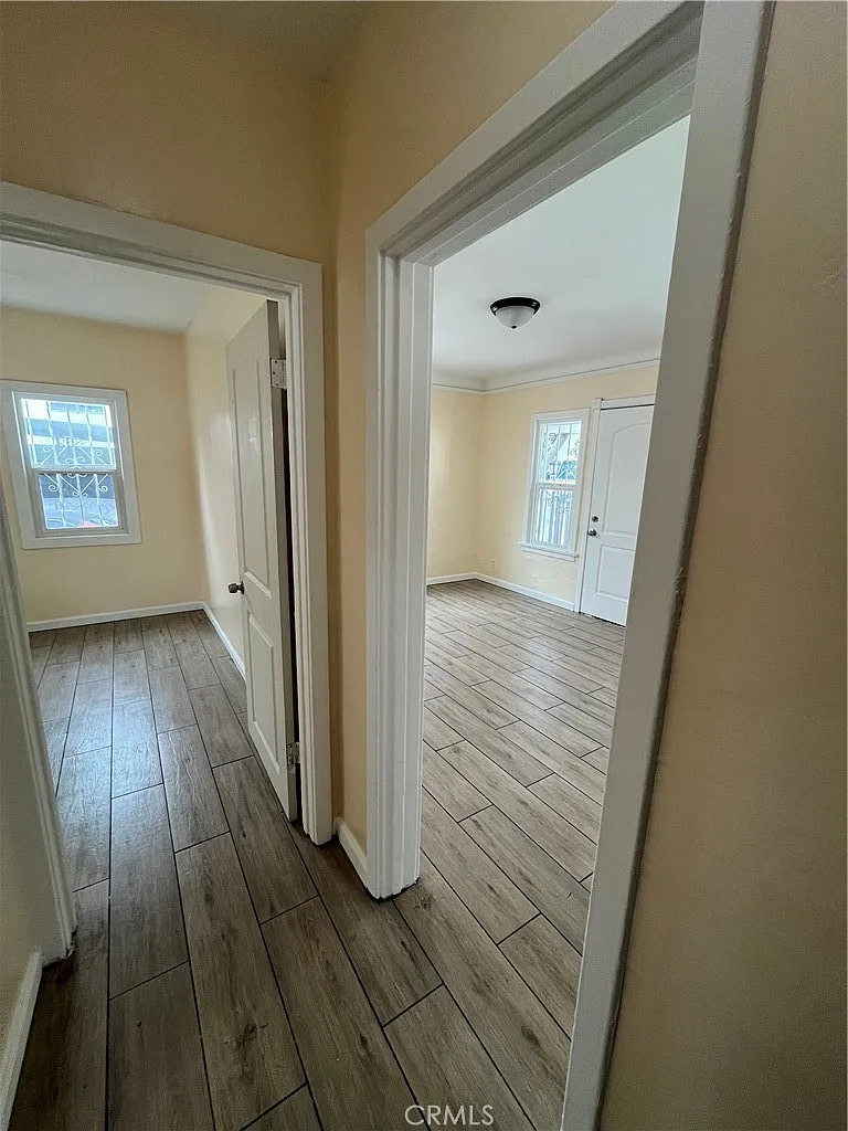 2 bed, 750 sqft, $2,250 — Photo 2