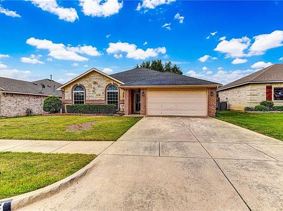 4th image of 1073 Hillwood Dr