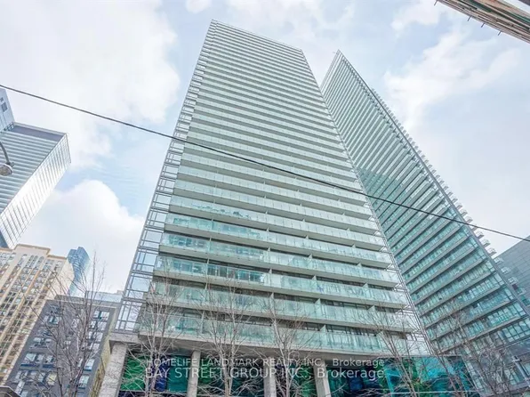 37 Grosvenor St, Toronto, ON