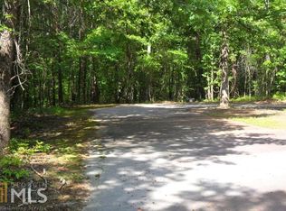 402 Yates Cir, Clarkesville, GA 30523