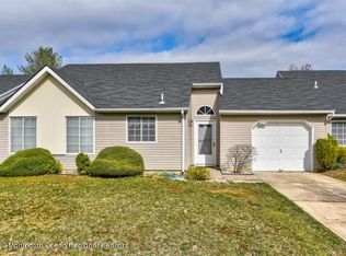 573B Nutley Dr, Monroe Township, NJ 08831