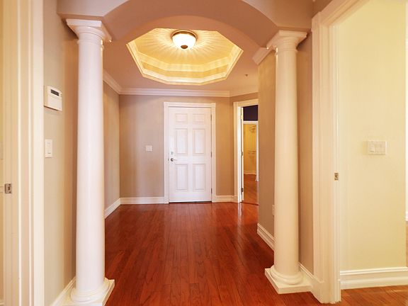 3rd image of 93 Delannoy Ave APT 401