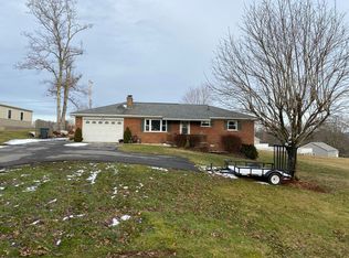 4578 Canvas Nettie Rd, Nettie, WV 26681