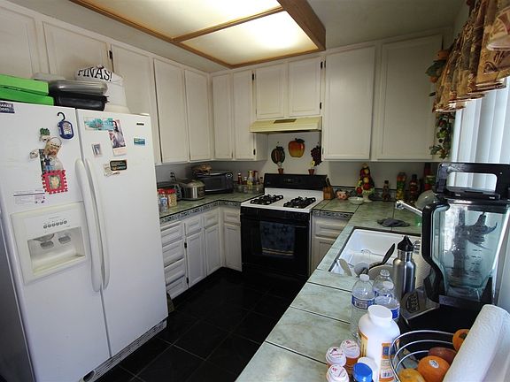 3rd image of 7460 Goode St