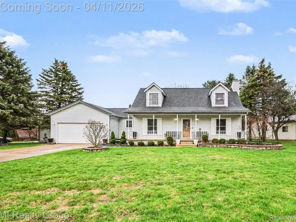 643 Heim Ct, Almont, MI 48003