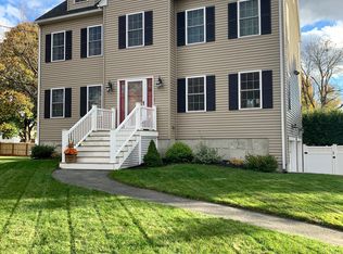 10 Russell St, Methuen, MA 01844