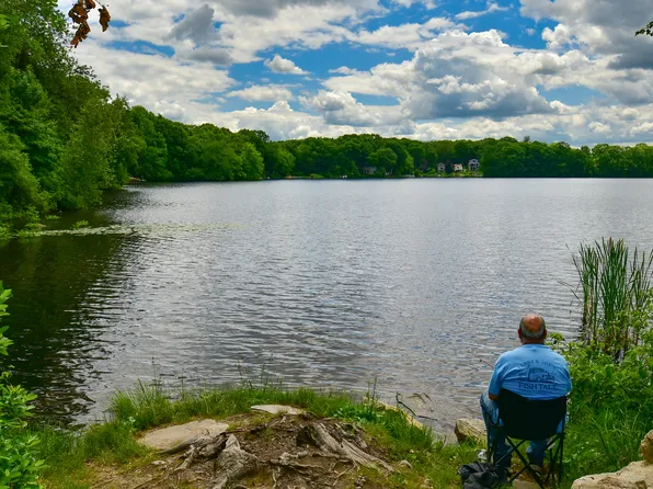 (undisclosed Address), Vernon, CT 06066