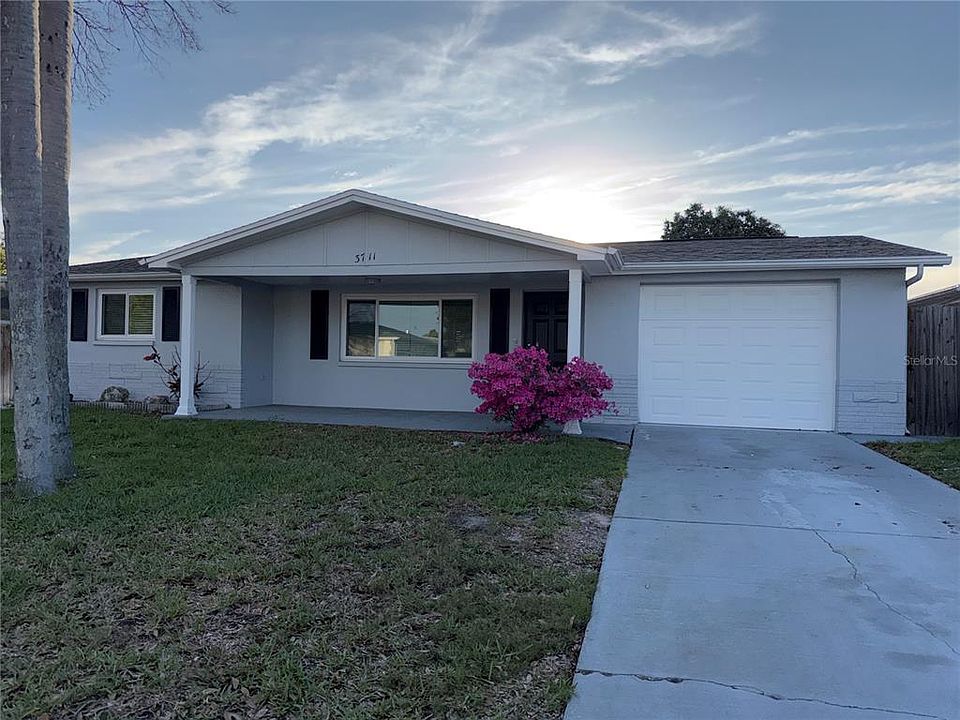 1st image of 3711 Blackhawk Dr