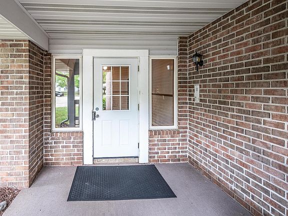 2nd image of 3590 Blue Jay Way APT 201