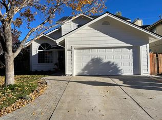 2950 Glenview Dr, Reno, NV 89503